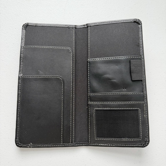 ecco | Black Passport‎ Wallet Travel Organizer 9.25 H x 4.5 W - Picture 4 of 11